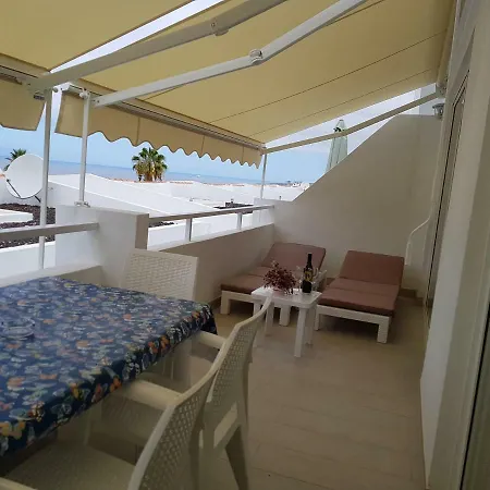 Island Village & Bo Apartment *