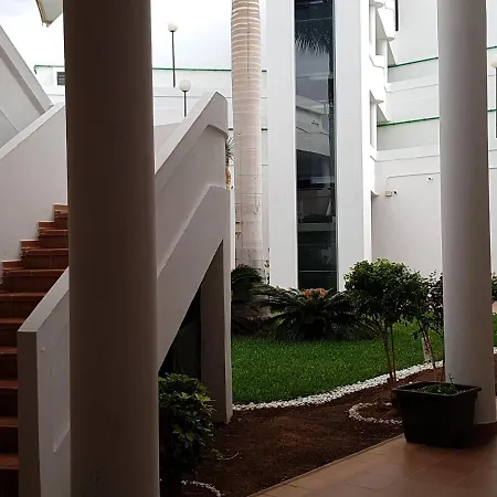 Island Village & Bo Apartment